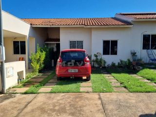 CASA CONDOMINIO ESMERALDA