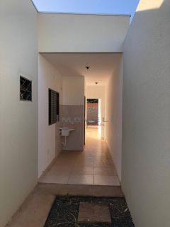 LINDA CASA NO BAIRRO ELDORADO VARZEA GRANDE-COM 2 QUARTOS SENDO 1 SUITE,SALA,COZINHA,BANHEIRO SOCIAL,AREA DE SERVIÇO COBERTA