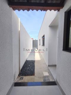 CASA EM CUIABA PARQUE ORAHA   Terreno 6x30=180 Área Construída 99,75  Porcelanato Incepa Piso 90x90 Parede WC 90x90 Parede Coz/Lav 60x1,20  Esquadrias em alumínio preto com alizar.  Portas de madeira  Metais Rainha    Casa Unifamiliar  03 Qtos sendo 1 Sui