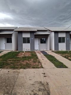 Bairro novo mundo   2 quartos  Sala Cozinha Banheiro social  Area de serviço coberta  Valor 190.000,00