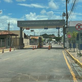VENDE CASA CONDOMÍNIO SÁVIO BRANDÃO