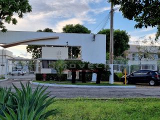 Sobrado á venda no Condomínio Village Arvoredo