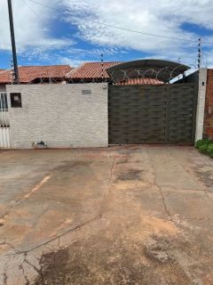 CASA Á VENDA NOVO MUNDO