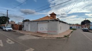 CASA Á VENDA EM CUIABÁ