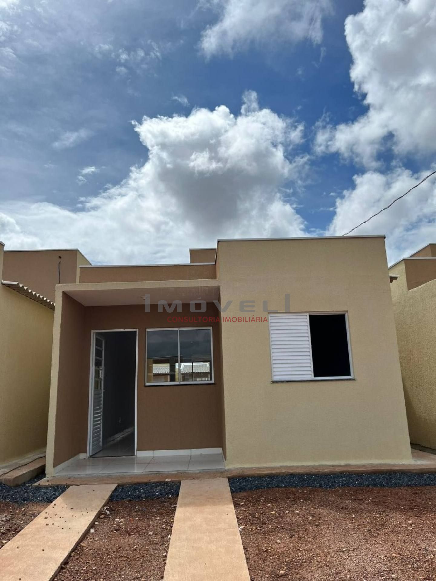 CASA Á VENDA NO BAIRRO NOVO MUNDO