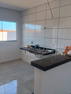 CASA Á VENDA NO PARQUE DAS AMERICAS