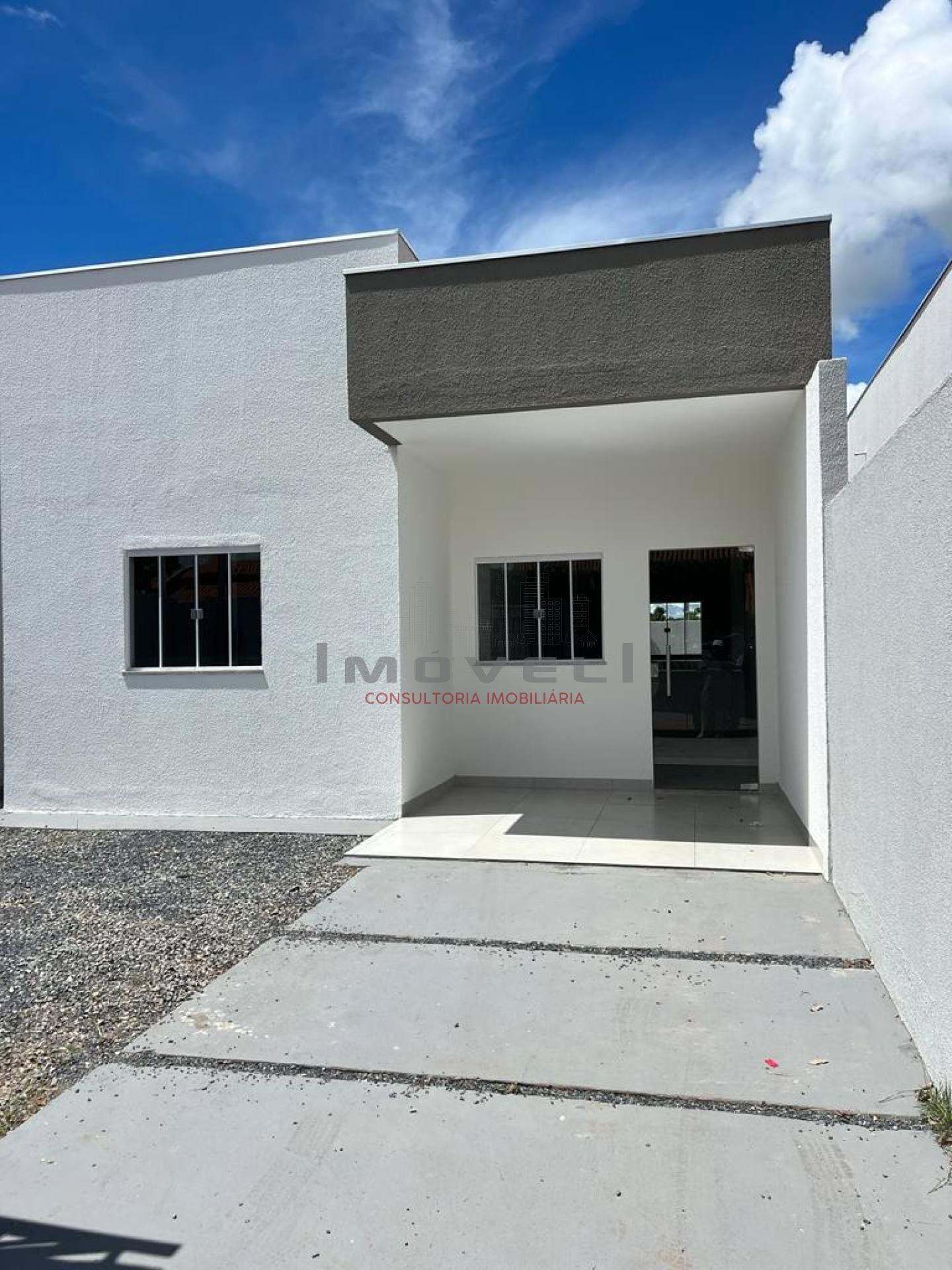 CASA Á VENDA NO BAIRRO CHAPÉU DO SOL