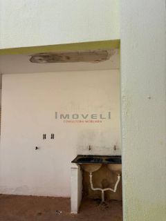 CASA Á VENDA NO BAIRRO PETRÓPOLIS (CHAPÉU DO SOL)