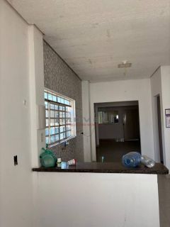 CASA Á VENDA NO BAIRRO PETRÓPOLIS (CHAPÉU DO SOL)