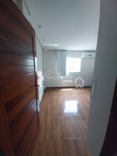 Casa para Venda com Excelente Localização na Rua Floriano Peixoto 129 – Centro – Sertânia/PE.