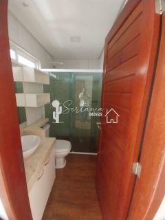 Casa para Venda com Excelente Localização na Rua Floriano Peixoto 129 – Centro – Sertânia/PE.