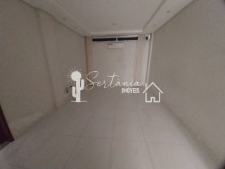 Casa para Venda com Excelente Localização na Rua Floriano Peixoto 129 – Centro – Sertânia/PE.