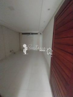 Casa para Venda com Excelente Localização na Rua Floriano Peixoto 129 – Centro – Sertânia/PE.