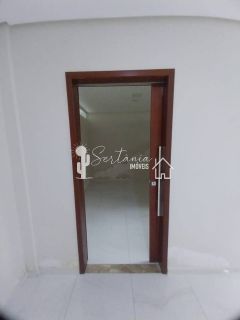 Casa para Venda com Excelente Localização na Rua Floriano Peixoto 129 – Centro – Sertânia/PE.