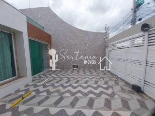 Casa para Venda com Excelente Localização na Rua Floriano Peixoto 129 – Centro – Sertânia/PE.