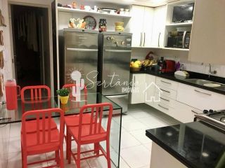 Venda apartamento Beira Mar, com 04 quartos, 02 suítes e 02 vagas - 230m²