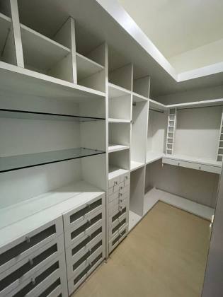 Venda apartamento beira mar de Piedade - Com 04 suítes, 03 vagas, 300M².