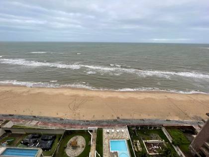 Venda apartamento beira mar de Piedade - Com 04 suítes, 03 vagas, 300M².