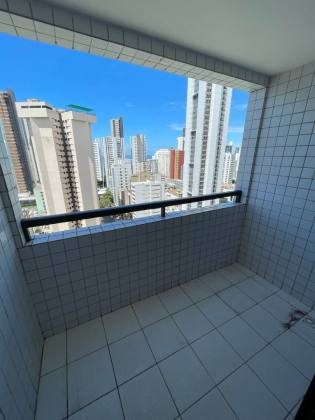 Venda apartamento 03 quartos em Boa Viagem, 02 vagas, com lazer.