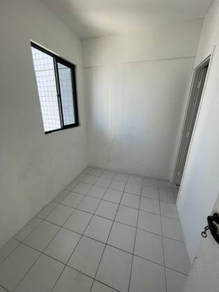 Venda apartamento 03 quartos em Boa Viagem, 02 vagas, com lazer.