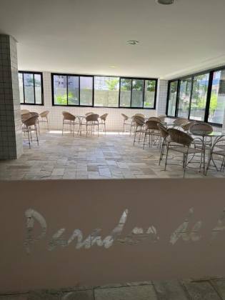 Venda apartamento 03 quartos em Boa Viagem, 02 vagas, com lazer.