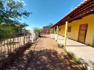 Chácara para Venda com excelente localização próximo ao Açude Barra, há 7,0 km da cidade.