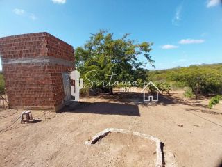 Chácara para Venda com excelente localização próximo ao Açude Barra, há 7,0 km da cidade.