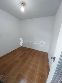 Casa para Venda com Excelente Localização na Rua 07 de Setembro – Centro – Sertânia/PE.