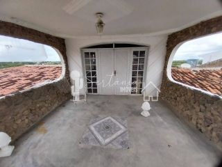 Casa para Venda com Excelente Localização na Rua 07 de Setembro – Centro – Sertânia/PE.