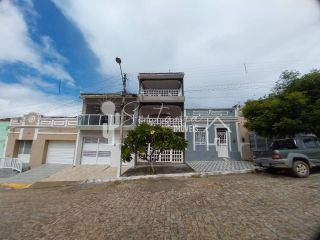 Casa para Venda com Excelente Localização na Rua 07 de Setembro – Centro – Sertânia/PE.