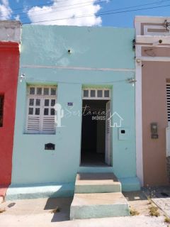 Casa para Venda com Excelente Localização na Rua 07 de Outubro – Centro – Sertânia/PE.