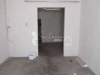 Casa para Venda com Excelente Localização na Rua 07 de Outubro – Centro – Sertânia/PE.