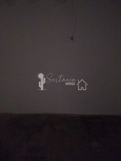 Casa para Venda com Excelente Localização na Rua 07 de Outubro – Centro – Sertânia/PE.