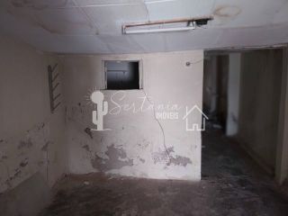 Casa para Venda com Excelente Localização na Rua 07 de Outubro – Centro – Sertânia/PE.