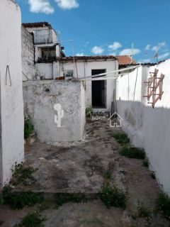 Casa para Venda com Excelente Localização na Rua 07 de Outubro – Centro – Sertânia/PE.