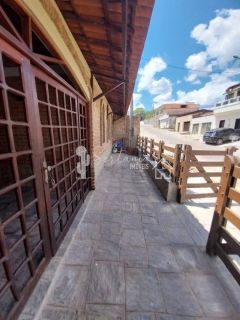 Casa para Venda com Excelente Localização na Rua Rui Barbosa, 155 – Centro – Sertânia/PE.