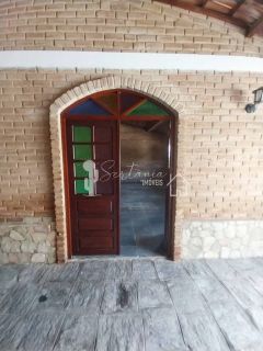 Casa para Venda com Excelente Localização na Rua Rui Barbosa, 155 – Centro – Sertânia/PE.