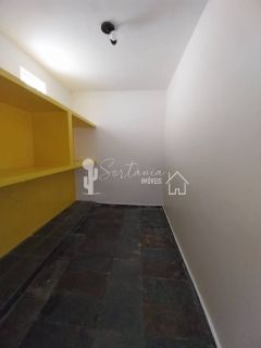 Casa para Venda com Excelente Localização na Rua Rui Barbosa, 155 – Centro – Sertânia/PE.