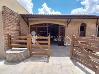 Casa para Alugar com Excelente Localização na Rua Rui Barbosa, 155 – Centro – Sertânia/PE.