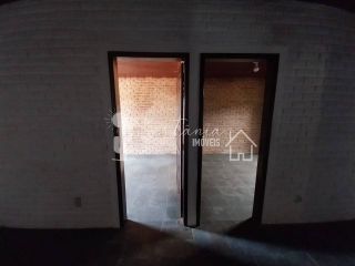 Casa para Alugar com Excelente Localização na Rua Rui Barbosa, 155 – Centro – Sertânia/PE.