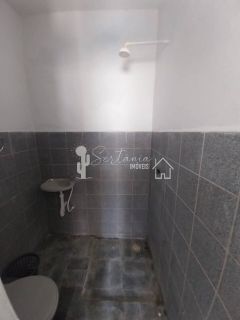 Casa para Alugar com Excelente Localização na Rua Rui Barbosa, 155 – Centro – Sertânia/PE.