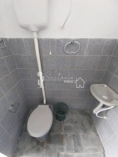 Casa para Alugar com Excelente Localização na Rua Rui Barbosa, 155 – Centro – Sertânia/PE.