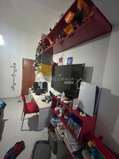 Casa para Venda com Excelente Localização na Avenida Afonso Olindense – Várzea – Recife/PE. Condomínio Elis Regina