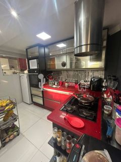 Casa para Venda com Excelente Localização na Avenida Afonso Olindense – Várzea – Recife/PE. Condomínio Elis Regina