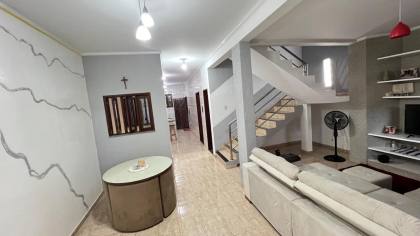 Casa Duplex com Ponto Comercial no Siqueira Campos