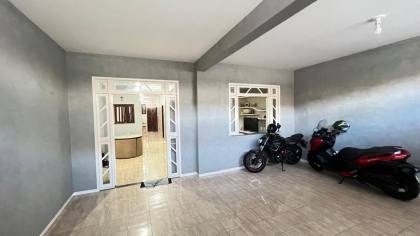 Casa Duplex com Ponto Comercial no Siqueira Campos