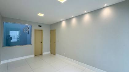 Casa Duplex com Piscina na Atalaia