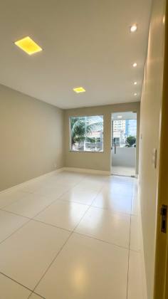 Casa Duplex com Piscina na Atalaia