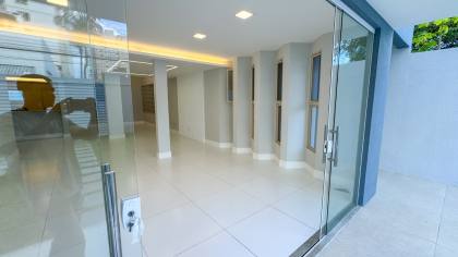 Casa Duplex com Piscina na Atalaia