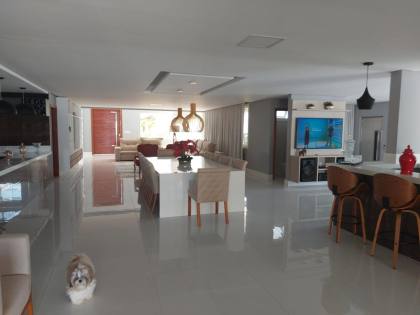 Casa Duplex com Piscina no Cond. Lago Paranoá